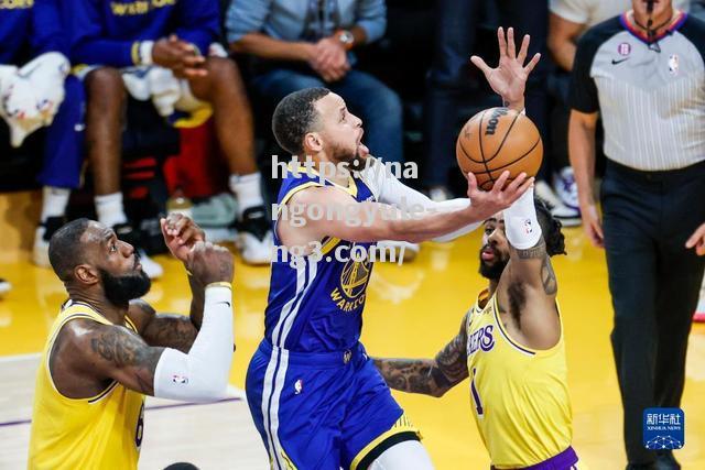 NBA季后赛半决赛：西部强队急于冲冠东部雄师